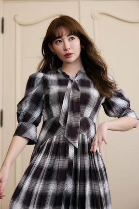 【9月中旬発送】Chelsea Checked Tie Dress