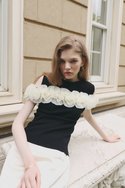 Vol.3 Petal-Cascade Knit Top