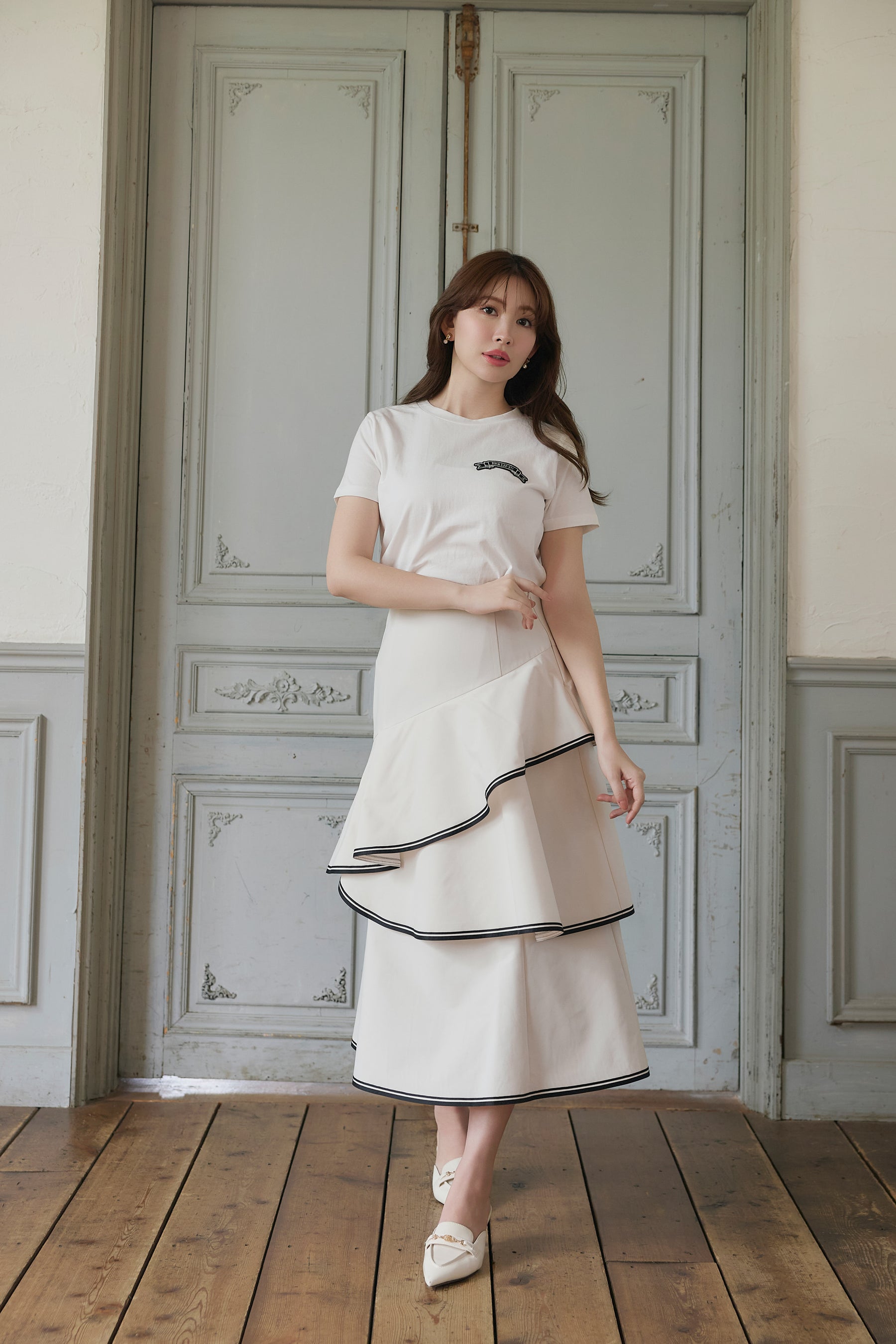 HLT Bow-Embroidered Tee