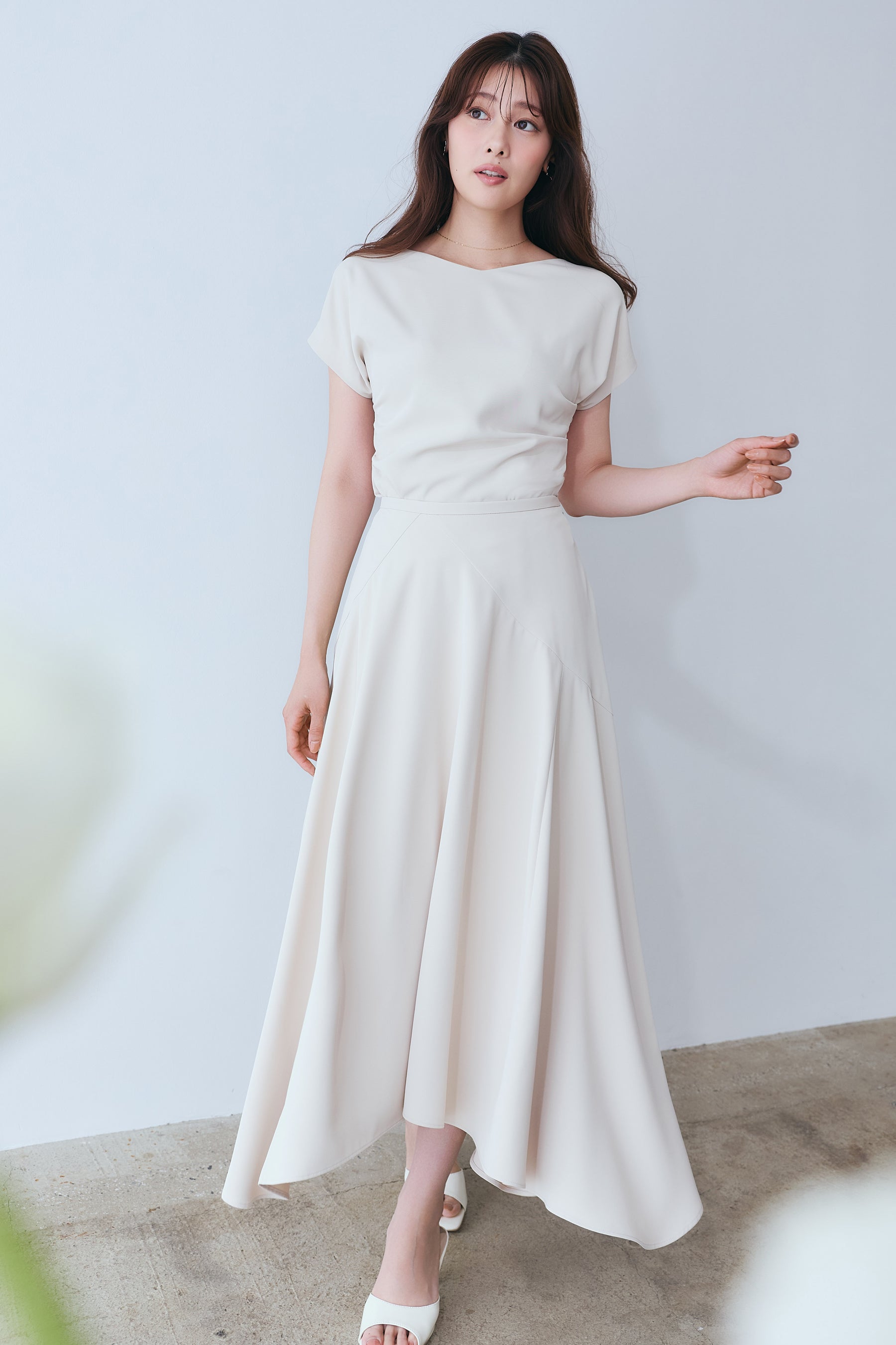 【7月中旬発送】［Essentia］Asymmetric-Hem Long Skirt