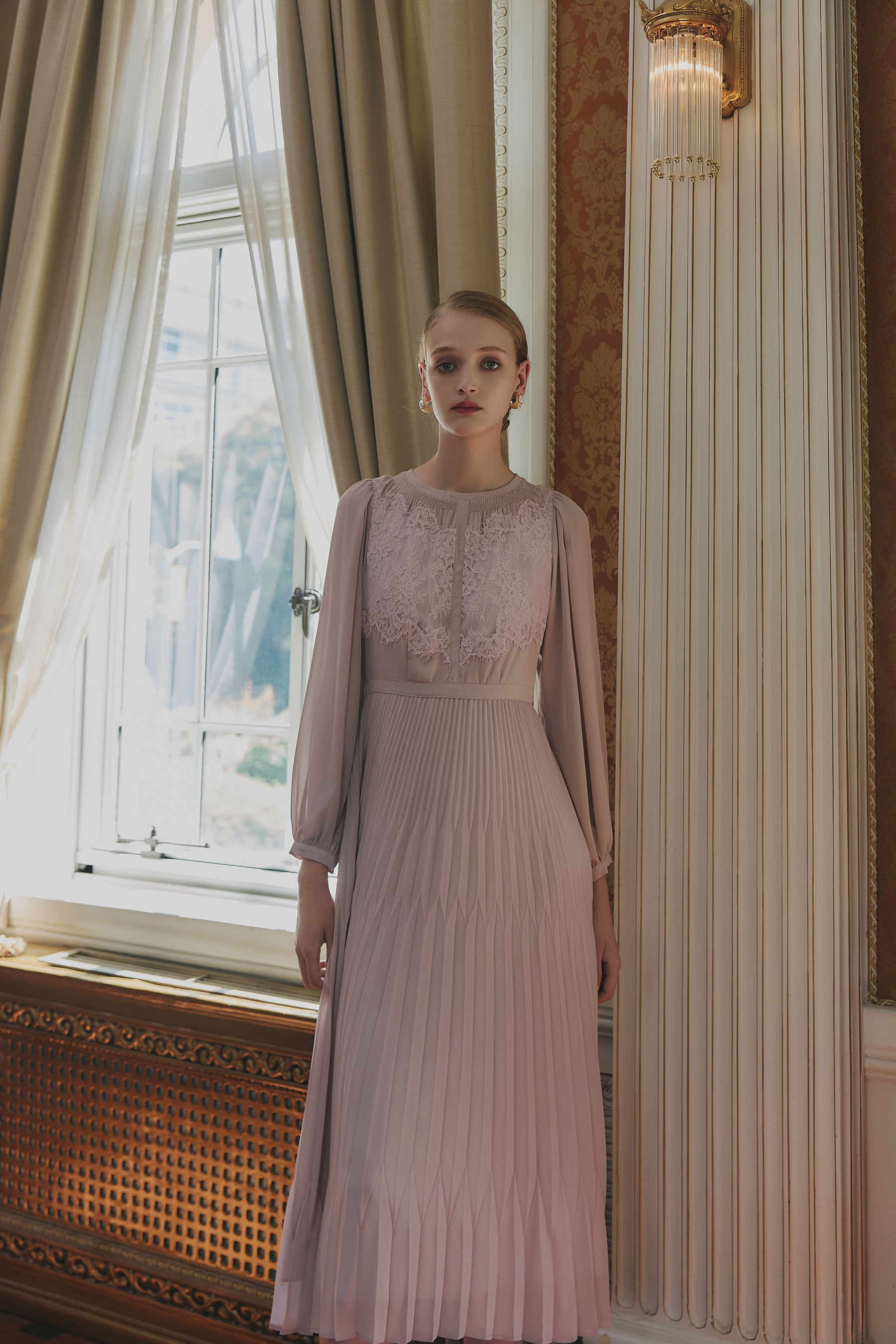 【9月上旬発送】Vol.1 Pleated Chiffon Lace Dress
