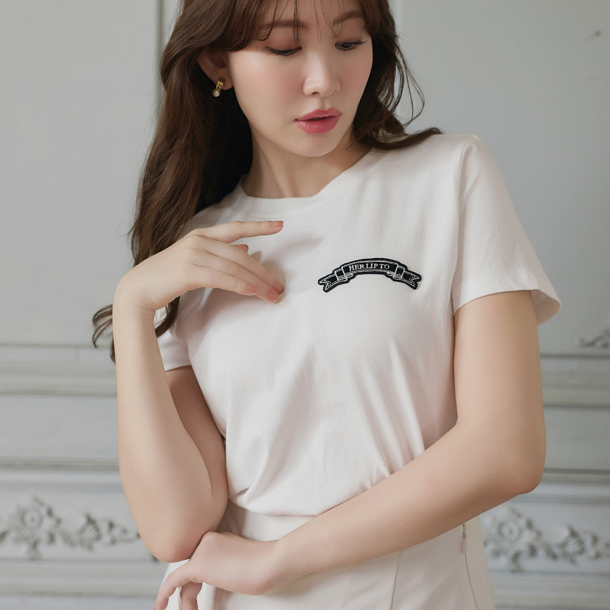 HLT Bow-Embroidered Tee