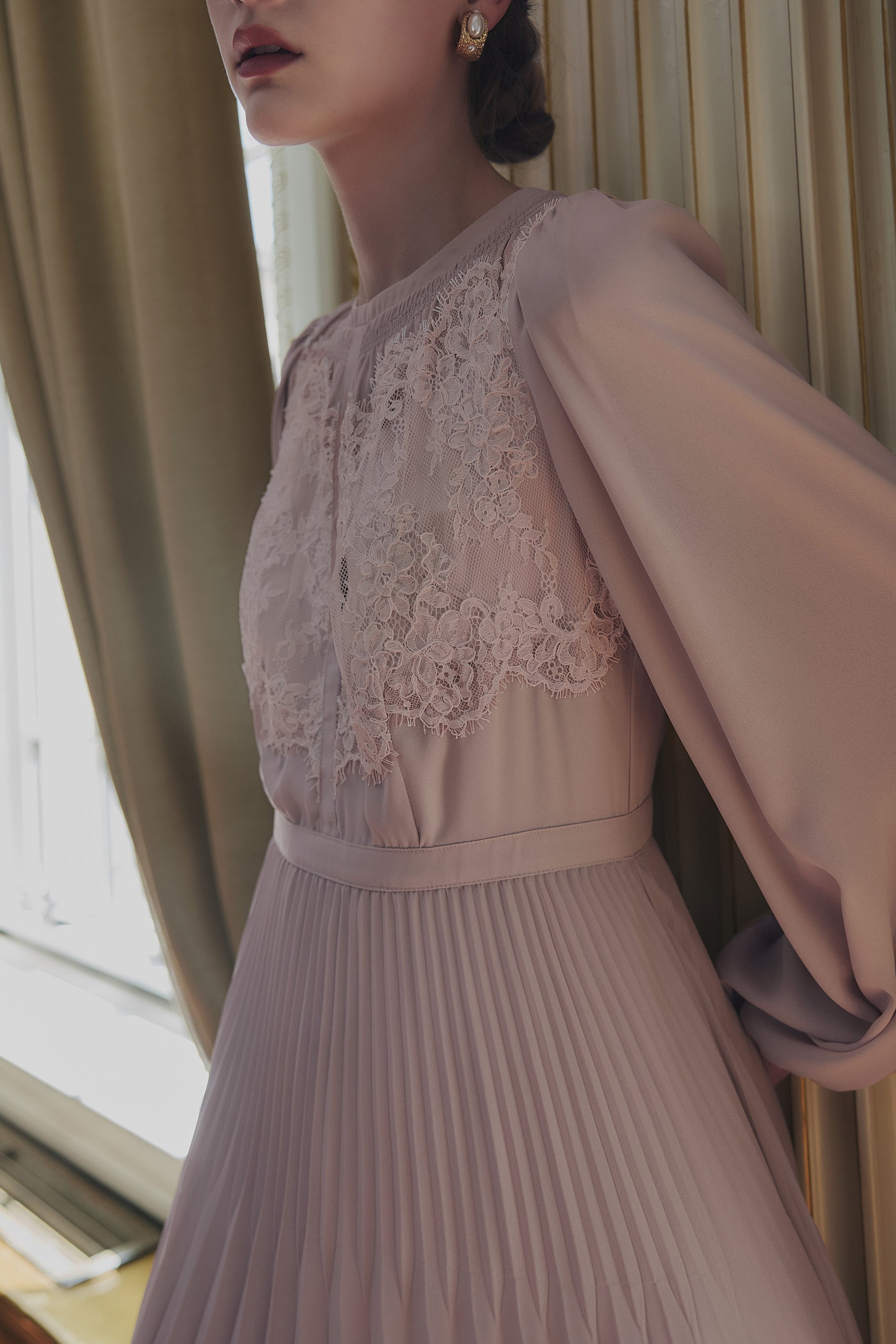 【9月上旬発送】Vol.1 Pleated Chiffon Lace Dress