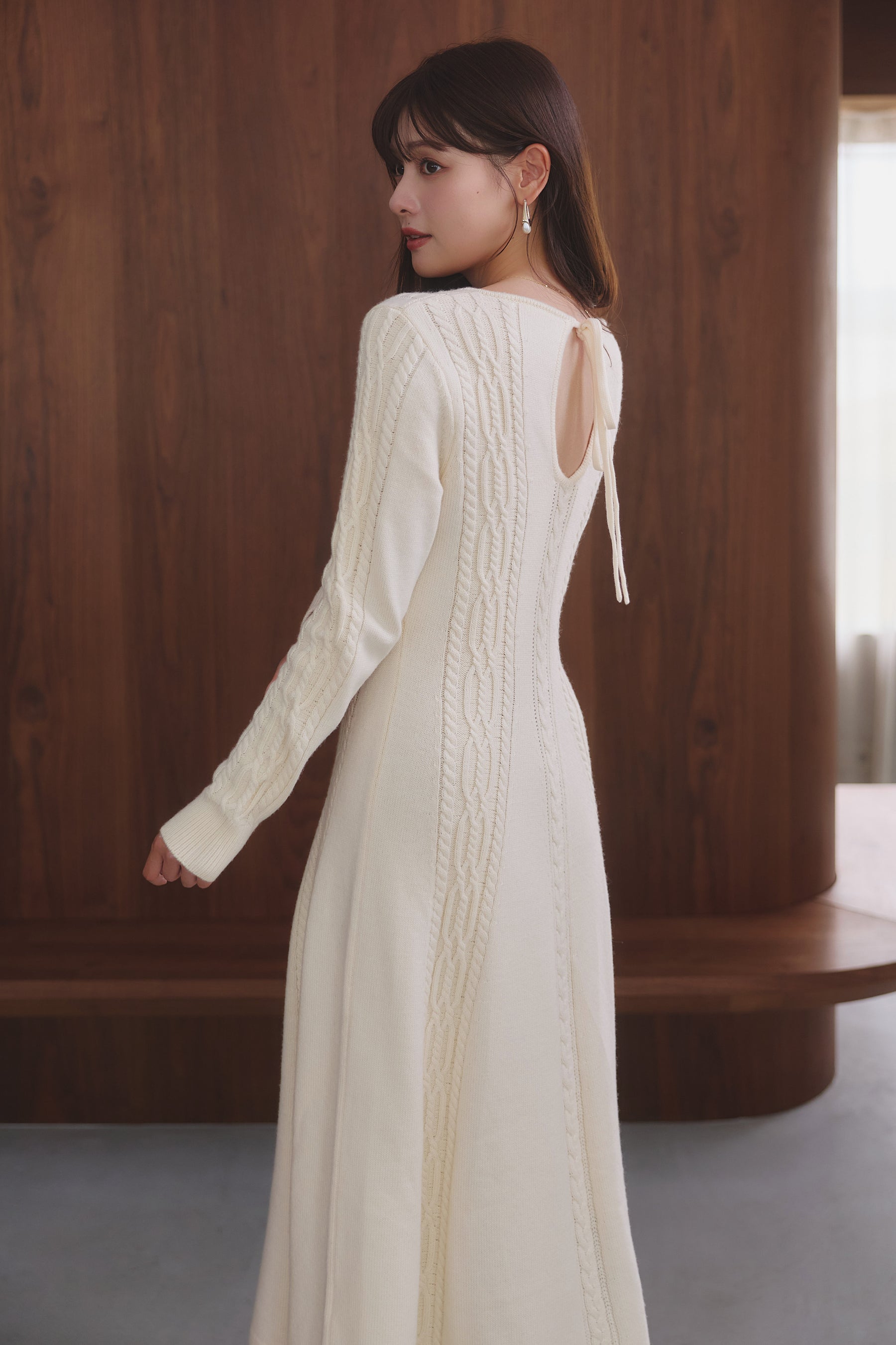 ［Essentia］Cable-Knit Flared Dress