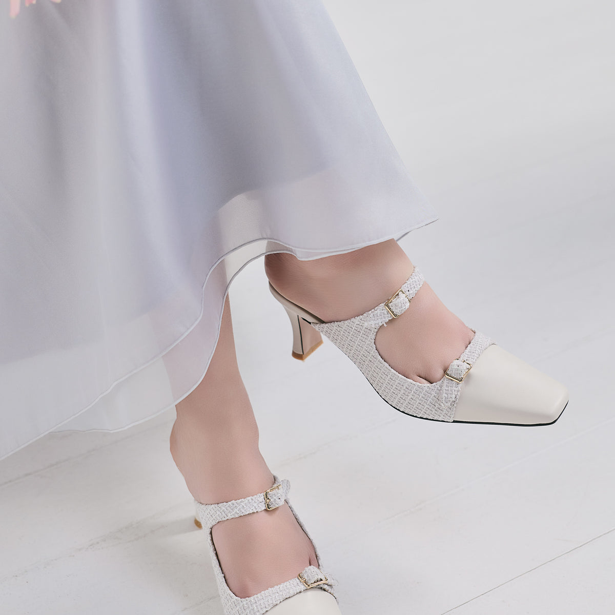 New color] Mademoiselle Mules