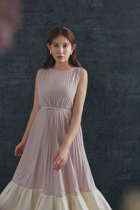 Pleated Fluid Long Dress		