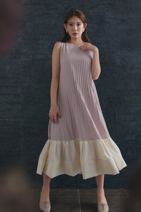 Pleated Fluid Long Dress		