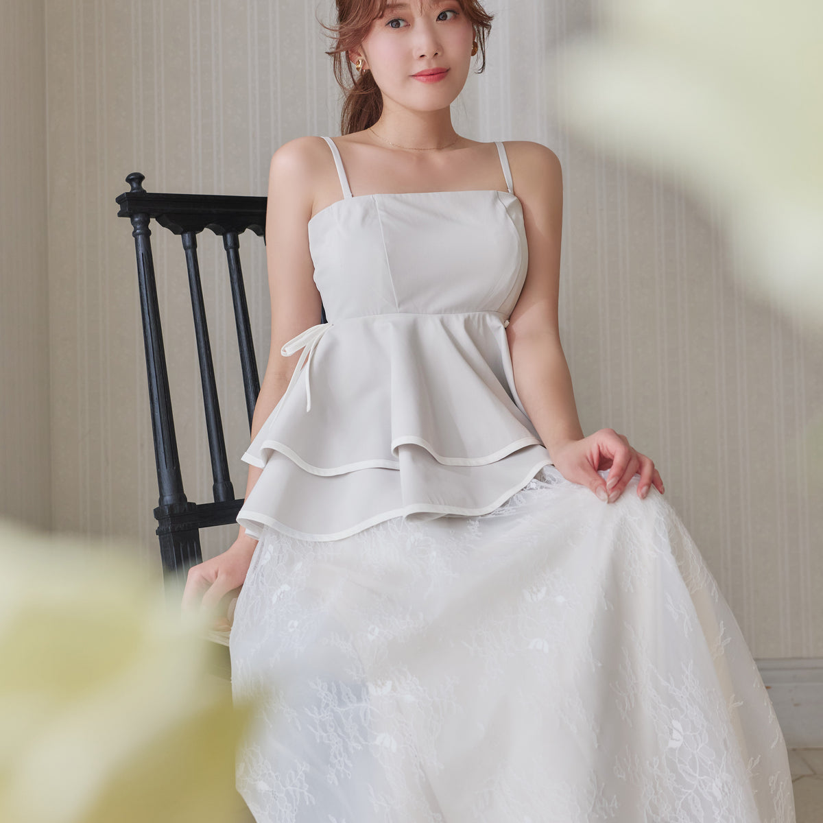 FOR HER］Lumiere Frilled Peplum Top