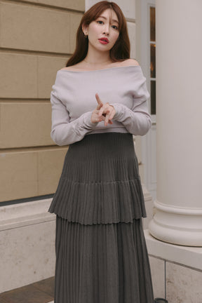 Soft Pleated Tiered Knit Dress
