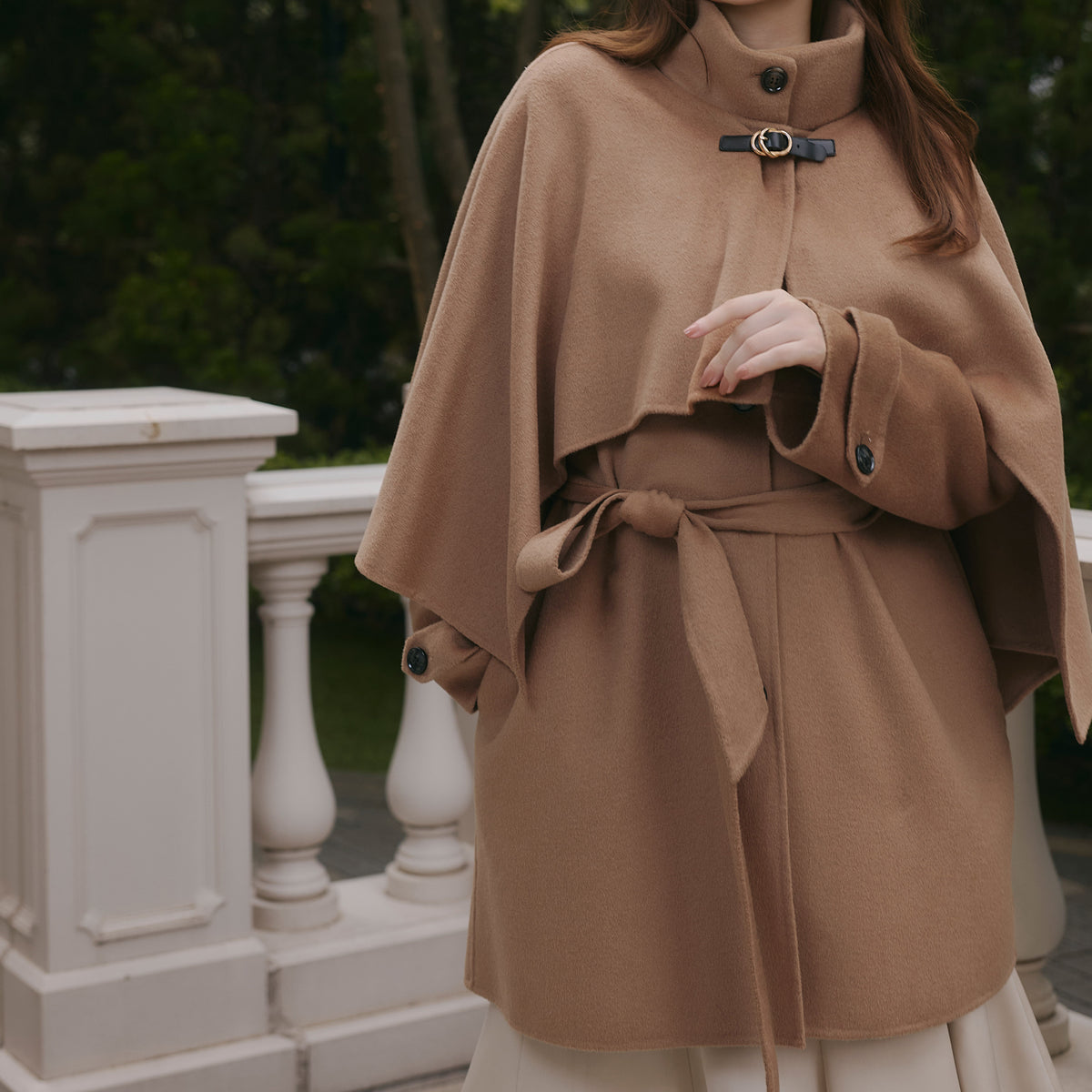 10月下旬発送】Wool Rever Layered Cape Coat