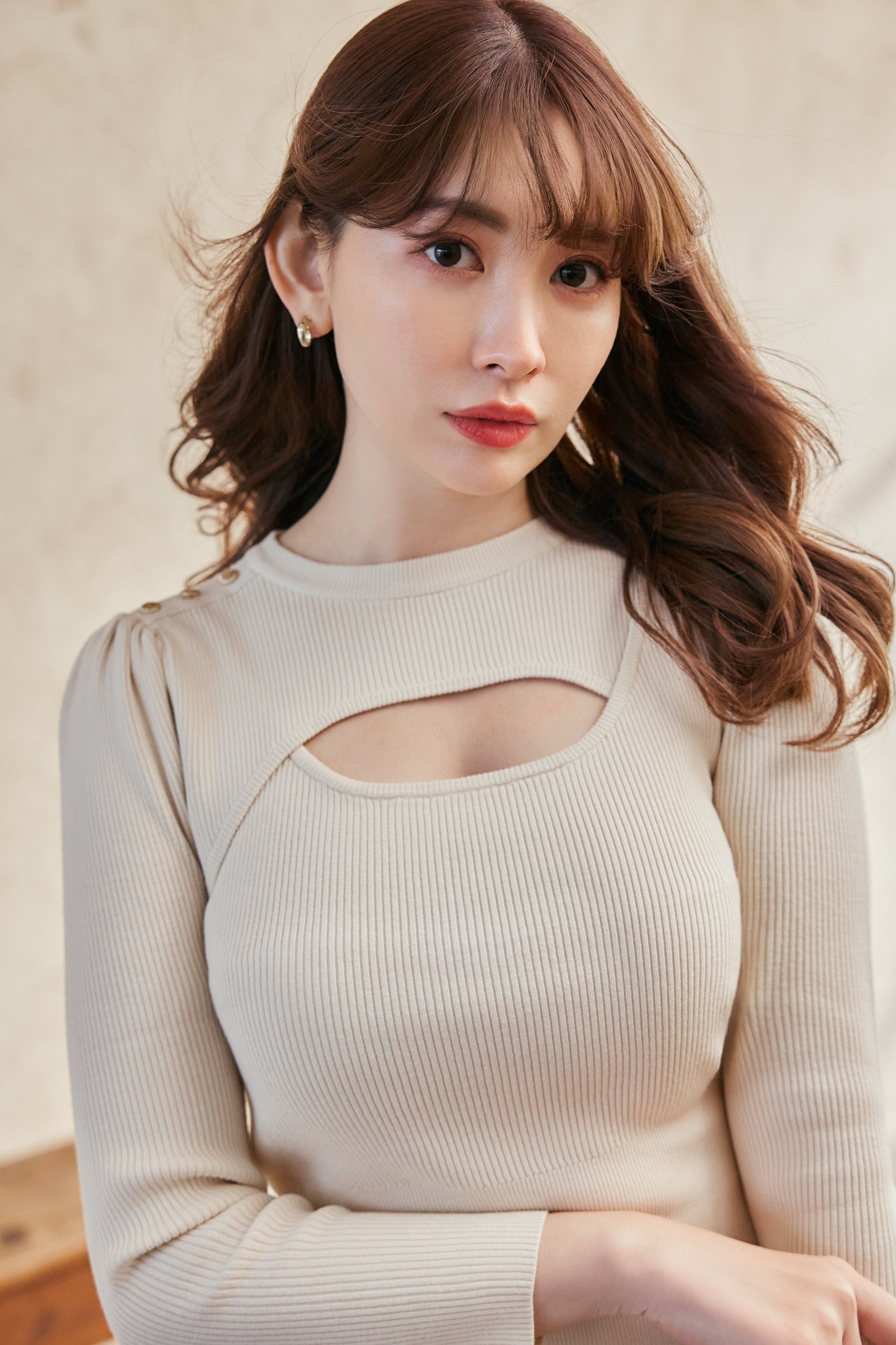 Cut-Out Ribbed Long Sleeve Knit Top