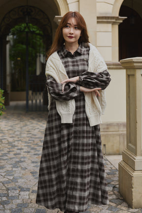 H Boa Cable Knit Cardigan