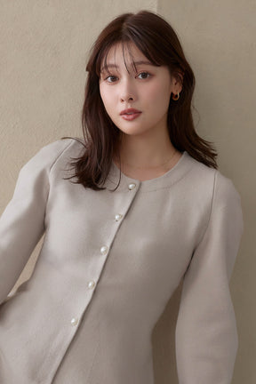 ［Essentia］Curved-Sleeve Peplum Knit Jacket