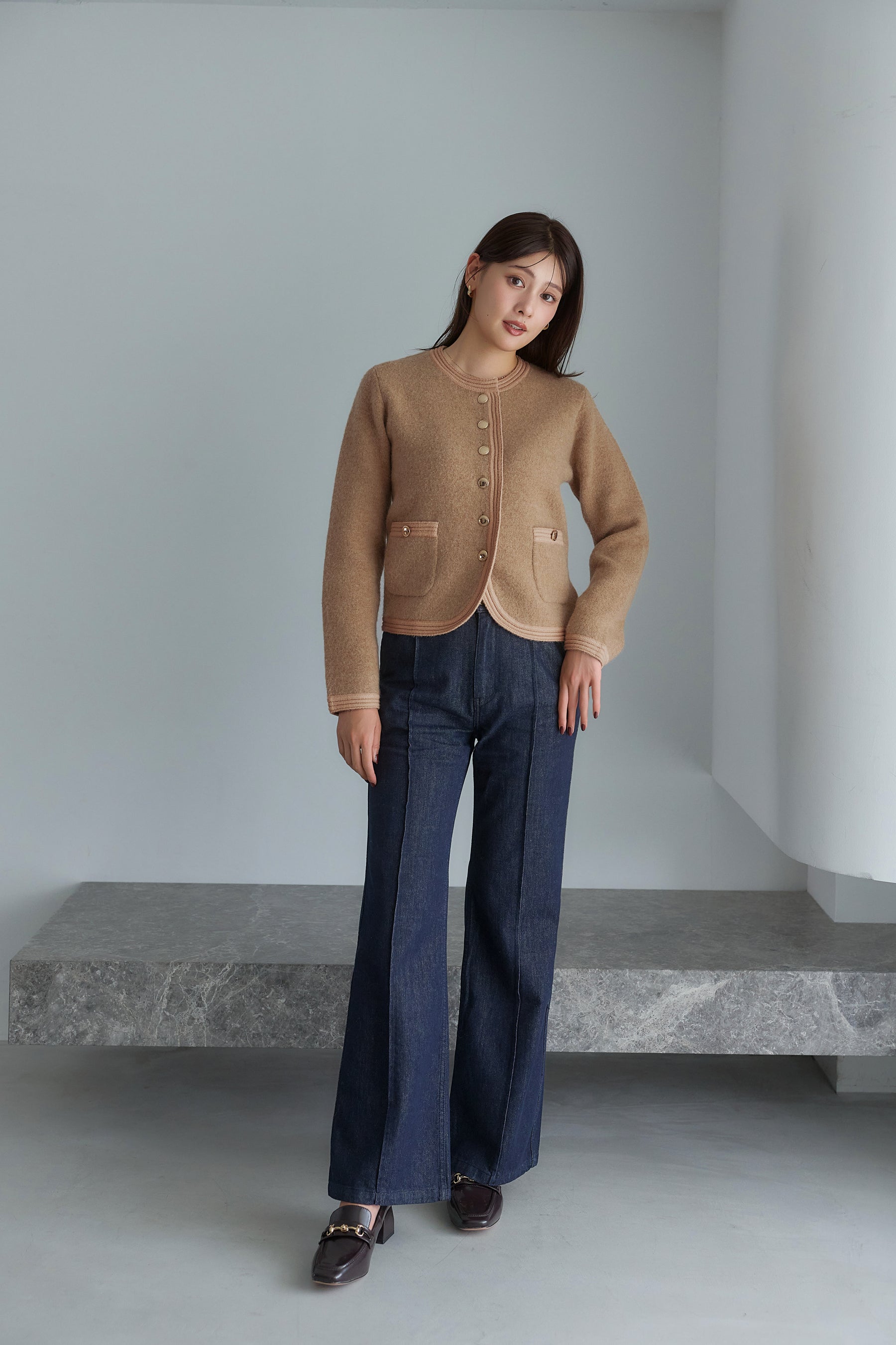 ［Essentia］Gold Emblem Button Knit Jacket