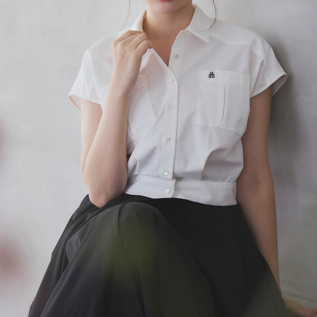 Her lip to Trois Logo Cropped Shirt Sサイズ 01_2796_2_1200x1200_crop_cente