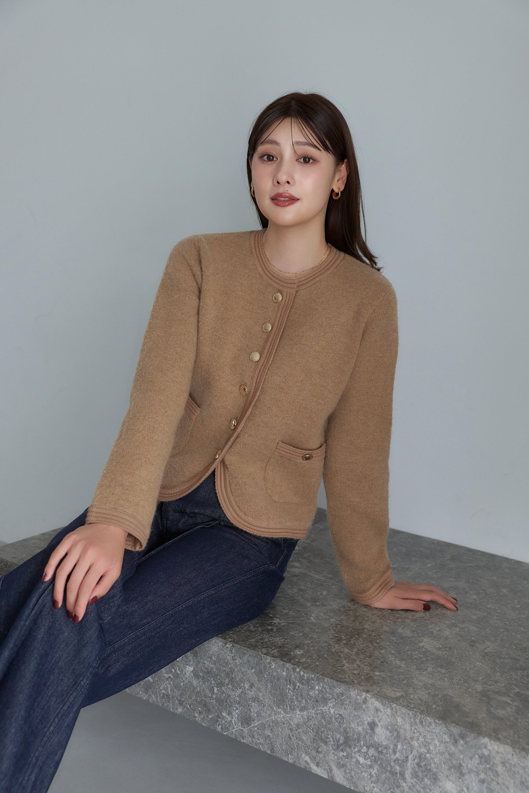 ［Essentia］Gold Emblem Button Knit Jacket