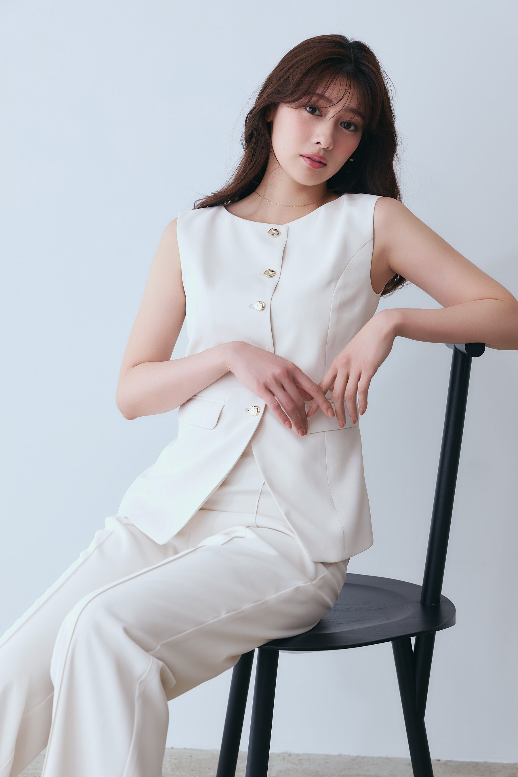【7月下旬発送】［Essentia］Gold Button Vest