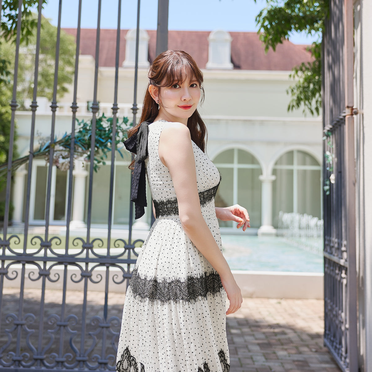 Heriipto Polka-Dot Lace-Trim Dress ベージュ Clarine Polka Dot Dress