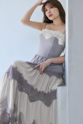 【新色】Isa Tiered Lace Cami Dress