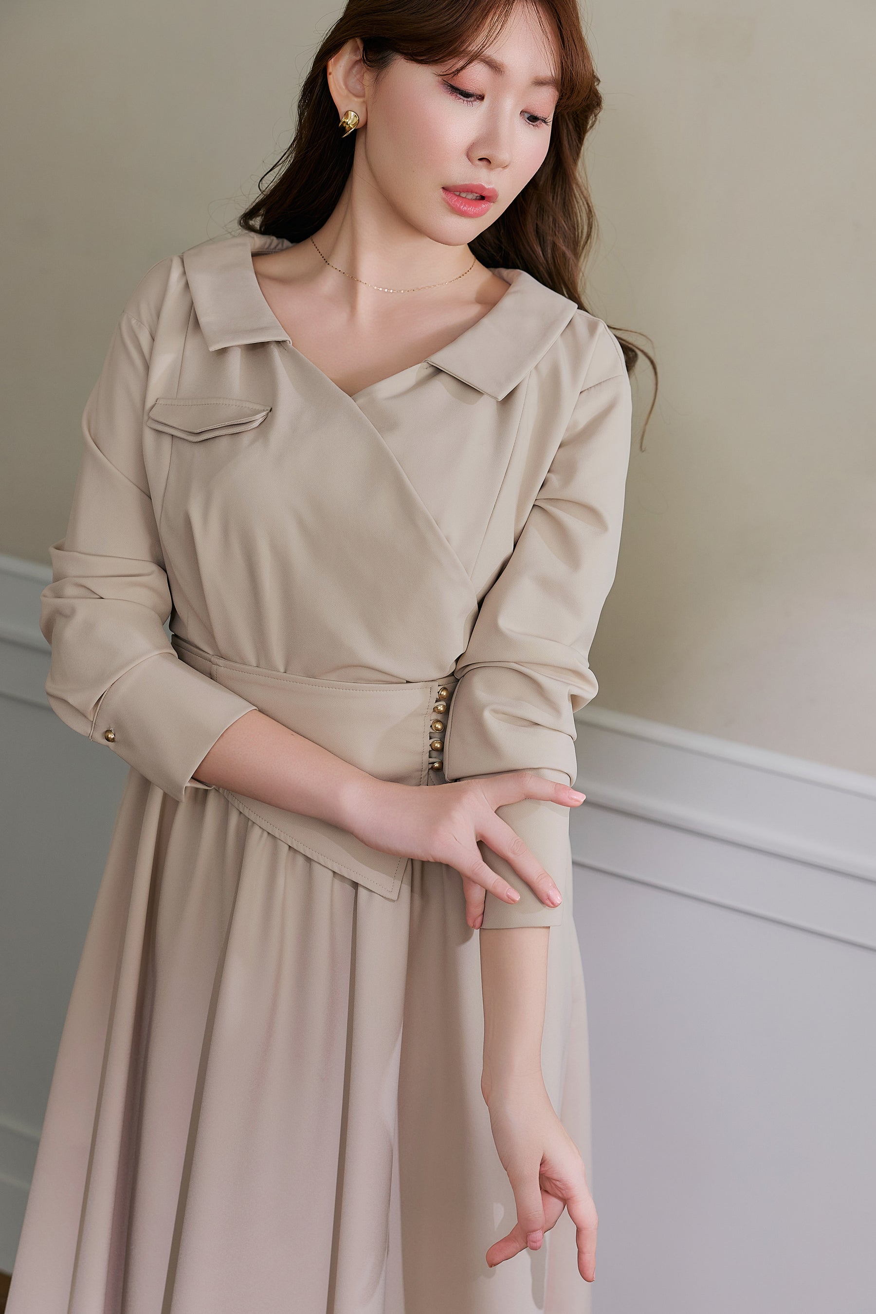 Cache-Coeur Peplum Shirt Dress