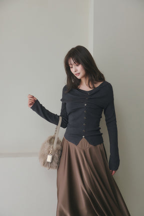 [Ships in last September]［Essentia］Asymmetric-Hem Satin Skirt