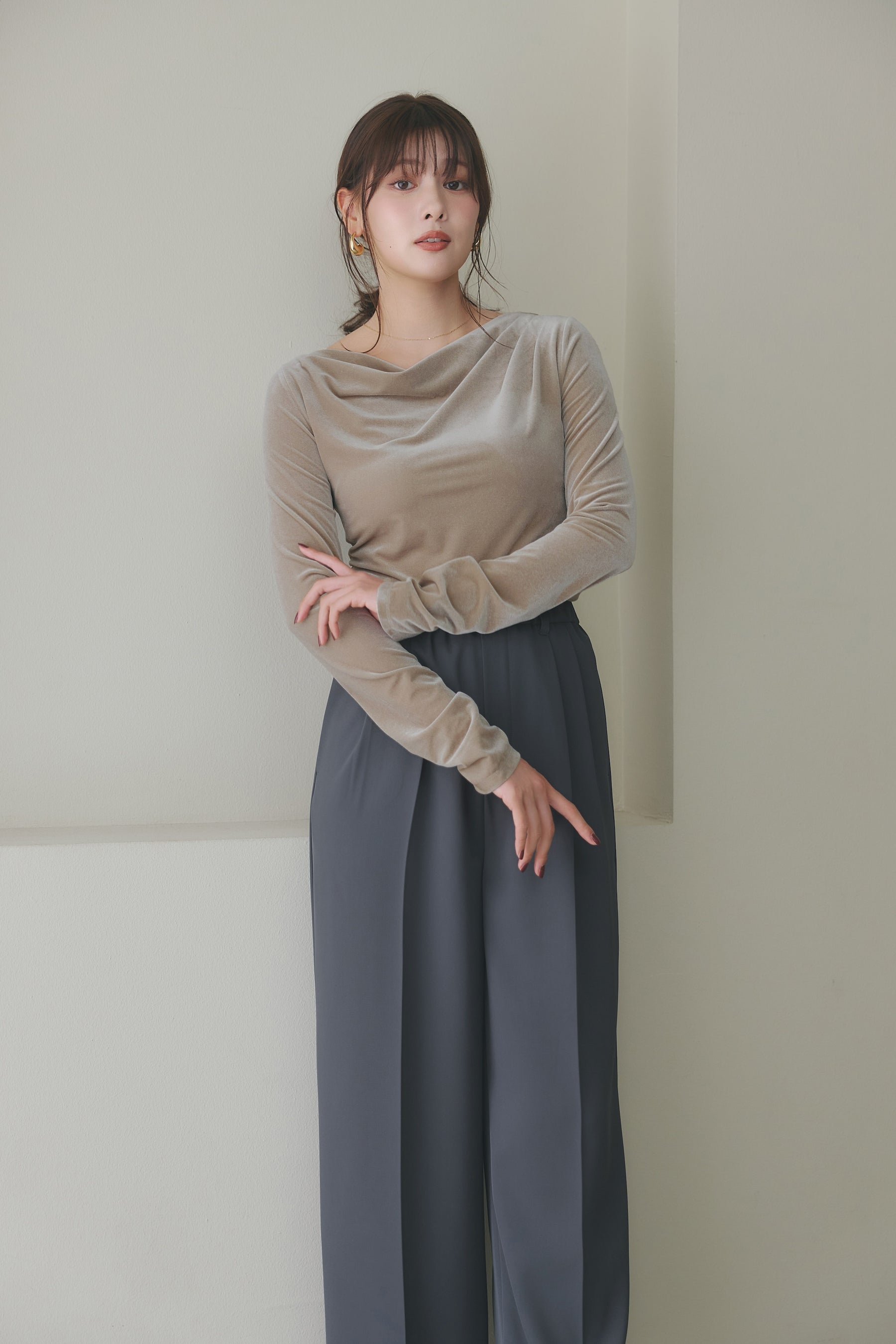 [Ships in early October]［Essentia］Tucked Wide-Leg Easy Pants