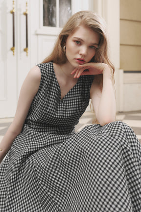 Vol.3 Heart-Neck Check Dress