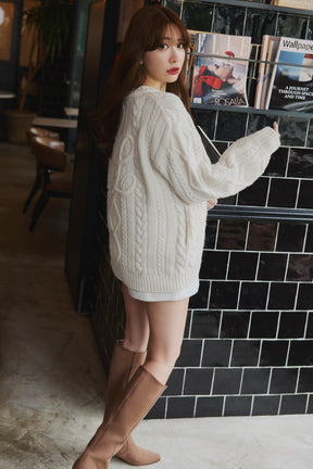 H Boa Cable Knit Cardigan
