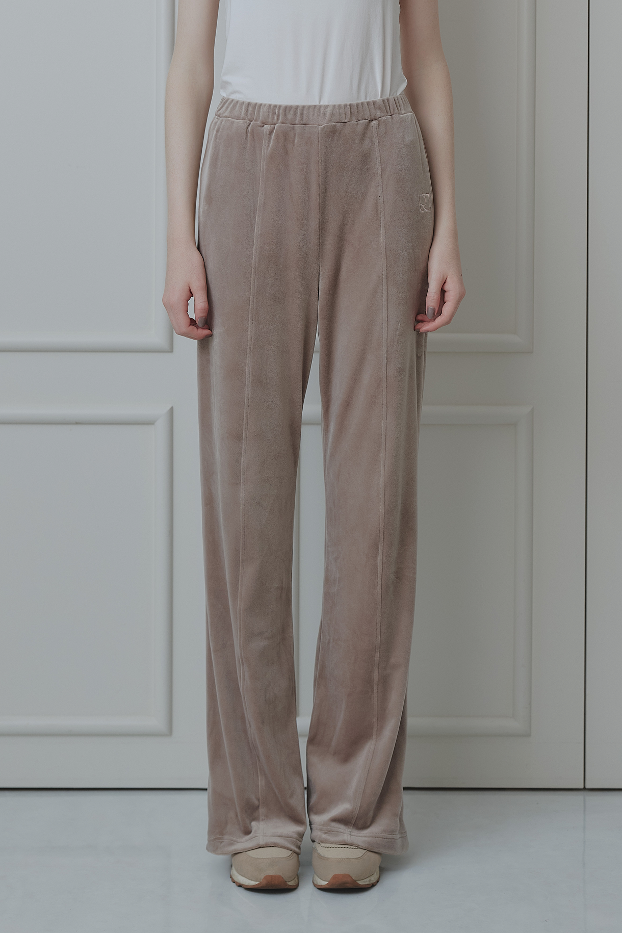 Off-Duty Sculpt Velour Pants