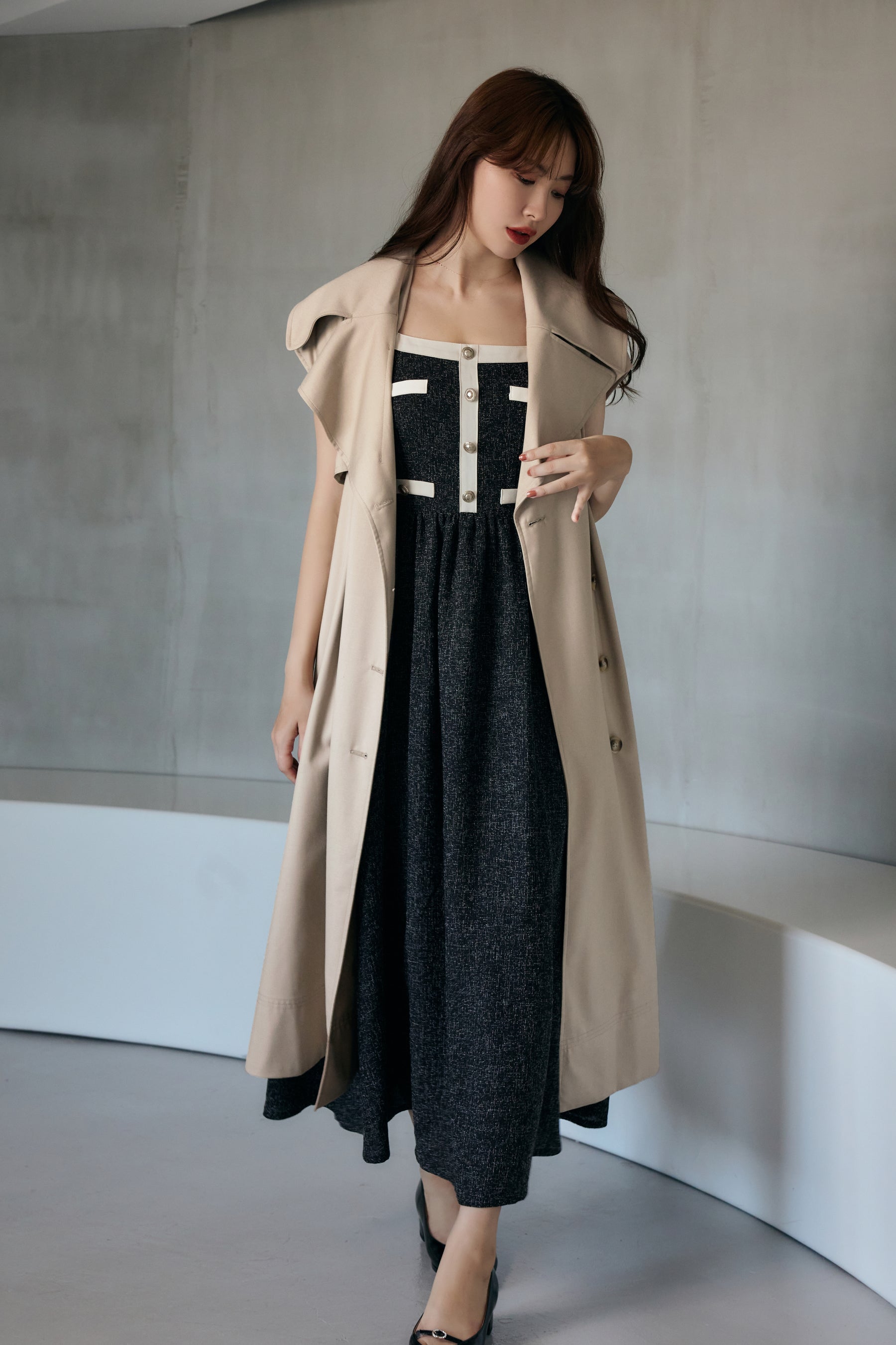 新色】Sleeveless Twill Trench Dress