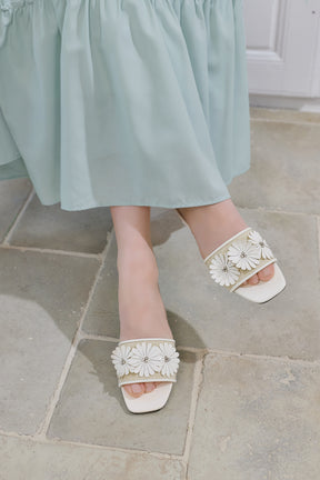 Daisy Flat Sandals