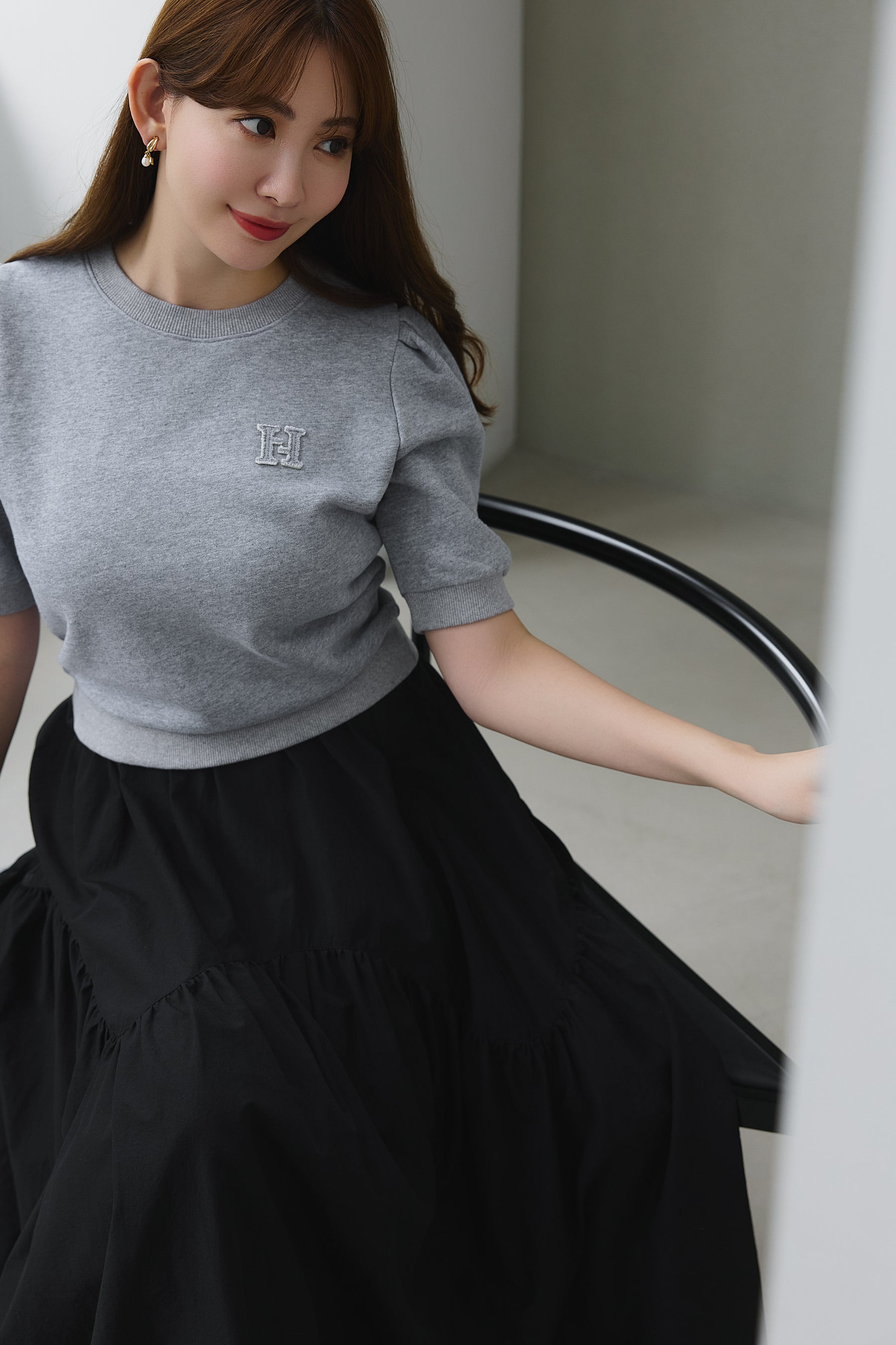H Logo Puff-Sleeve Sweatshirt