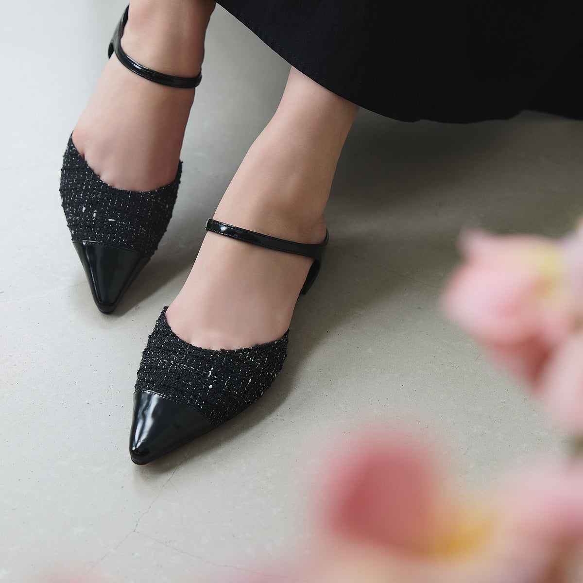 美品★Herlipto Twisted Two-Tone Mules ミュール Two-Tone Strap Tweed Mules