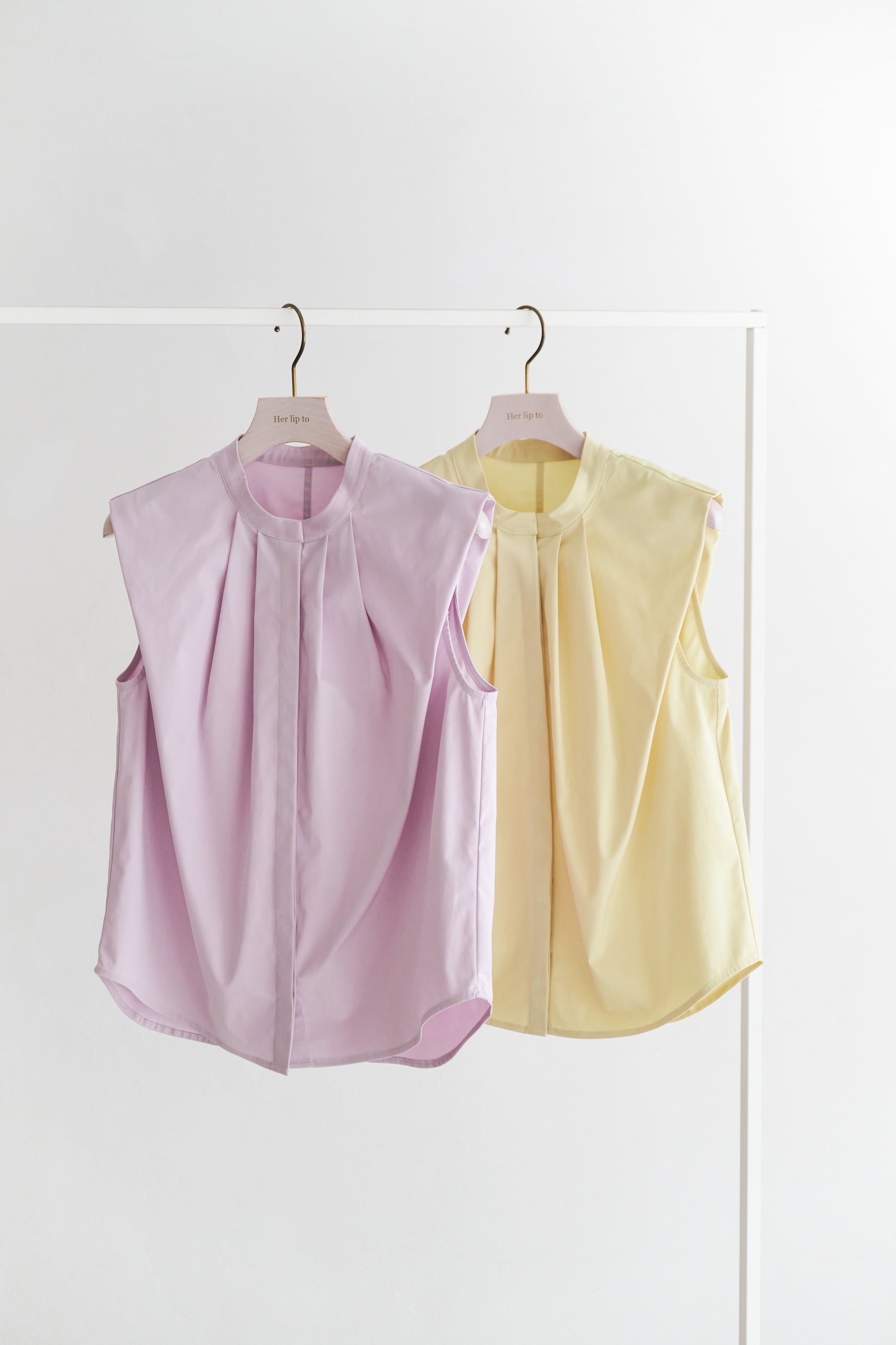 【新色】Tallinn Sleeveless Blouse