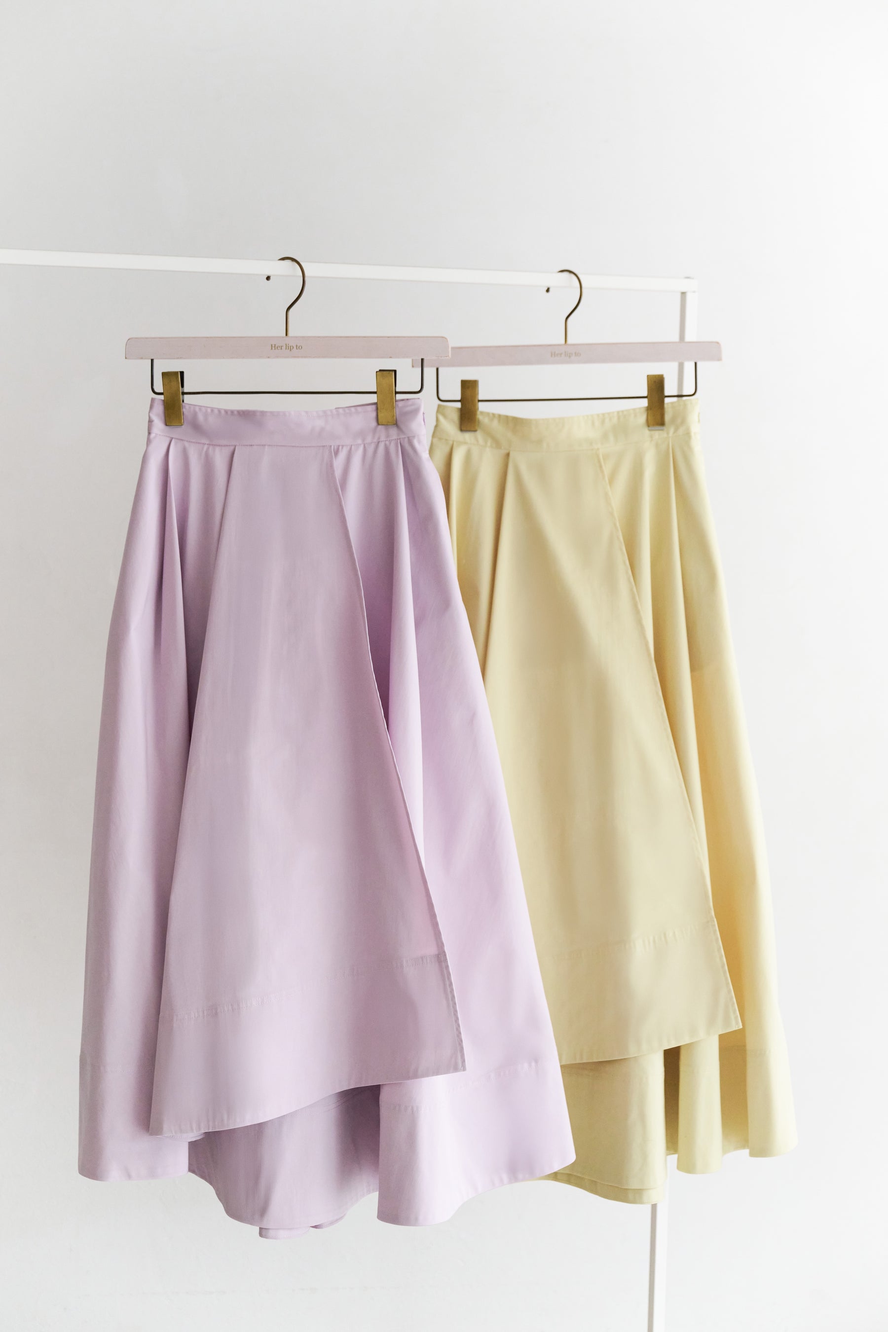 【新色】Tallinn Asymmetry Long Skirt