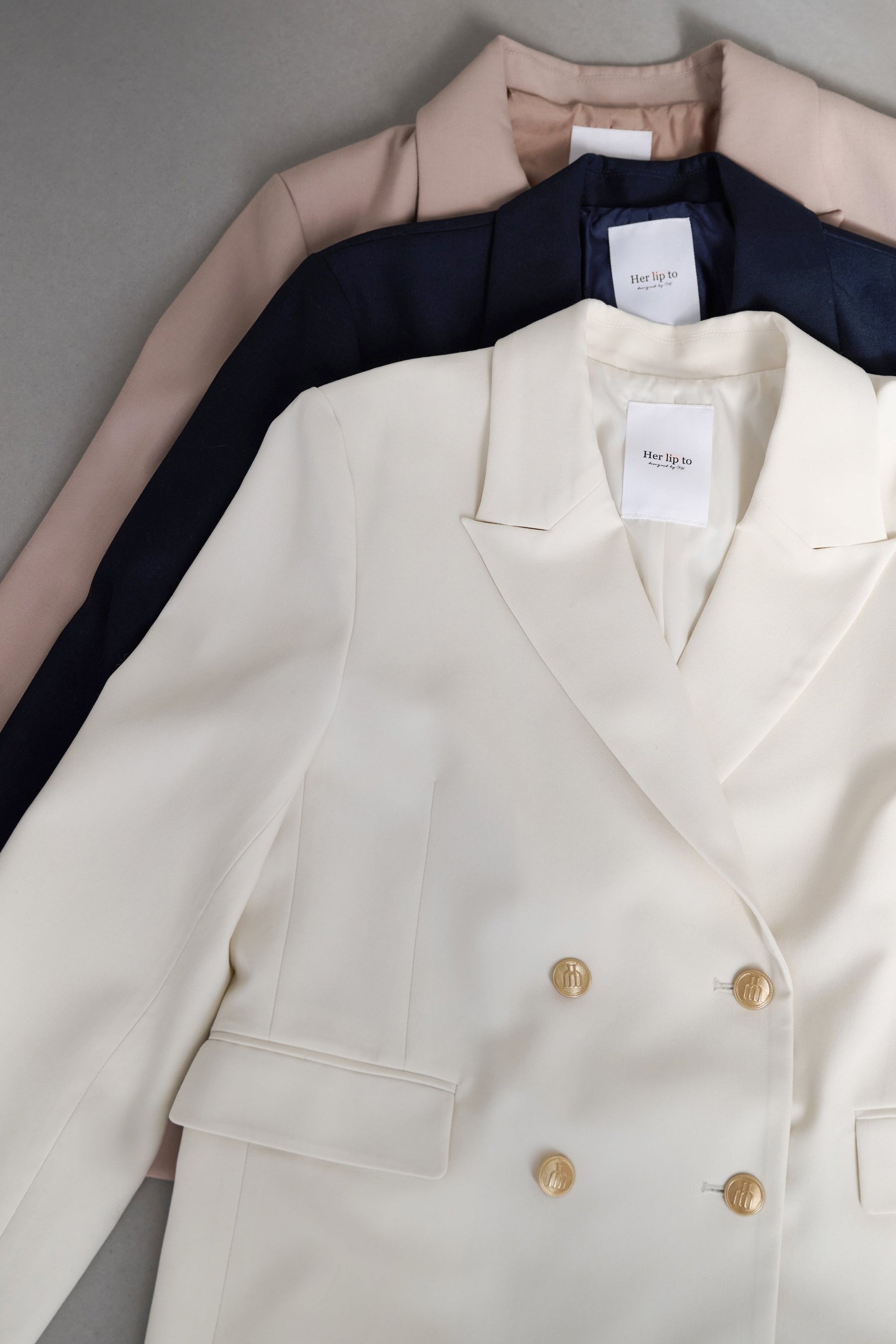 【新色】Trois Gold Button Blazer