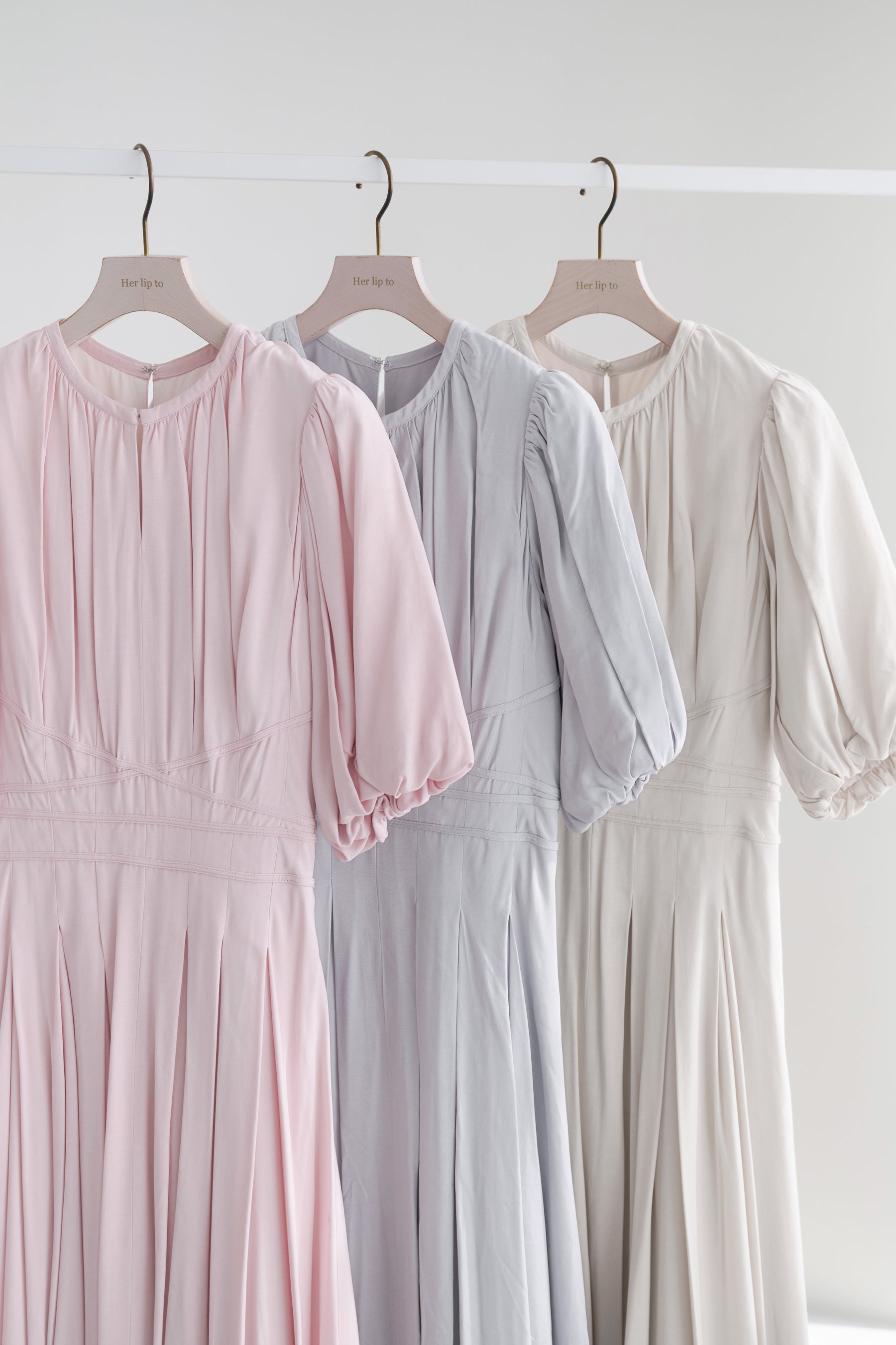 【4月上旬発送】Fountain Lace Up Bow Dress