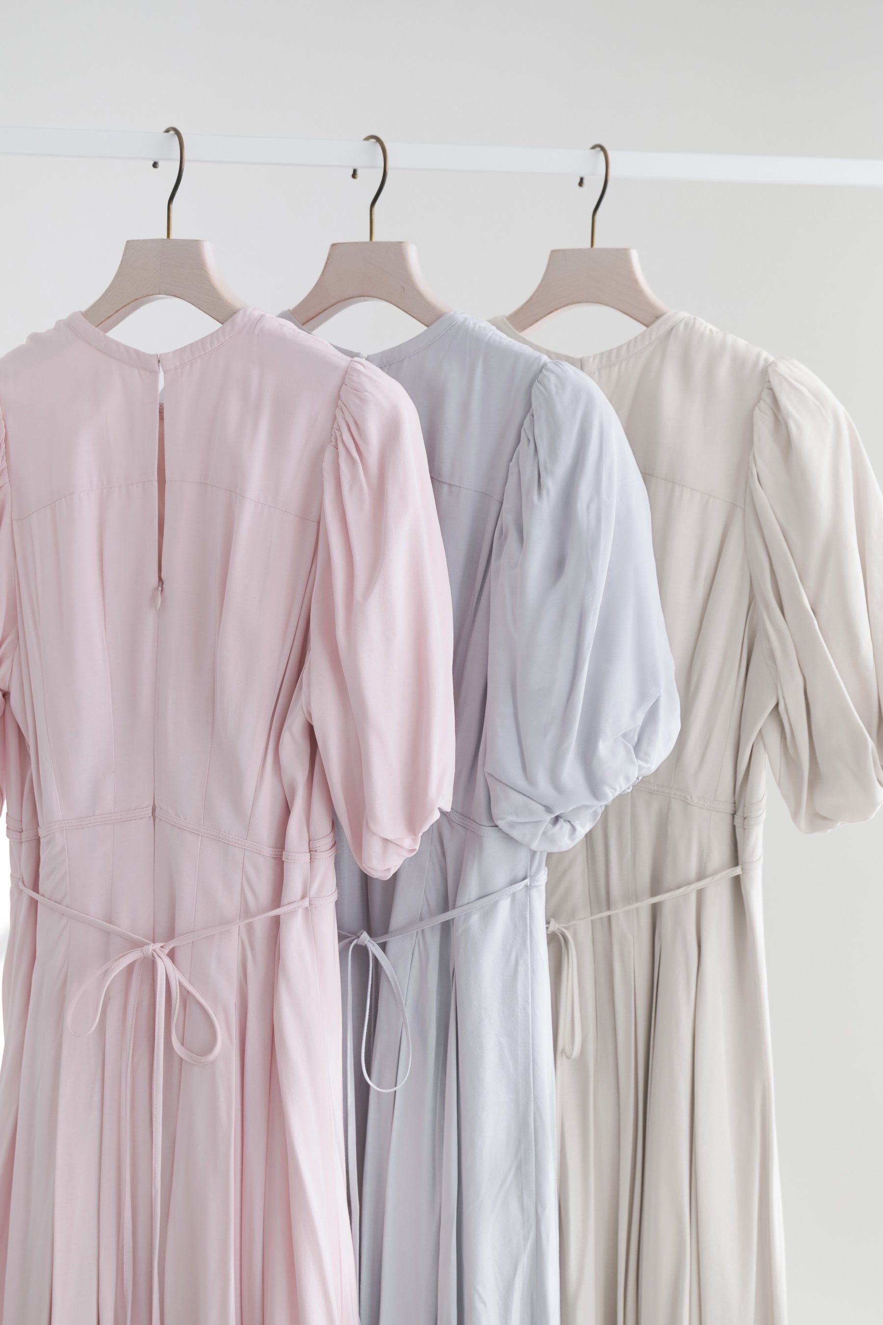 【4月上旬発送】Fountain Lace Up Bow Dress