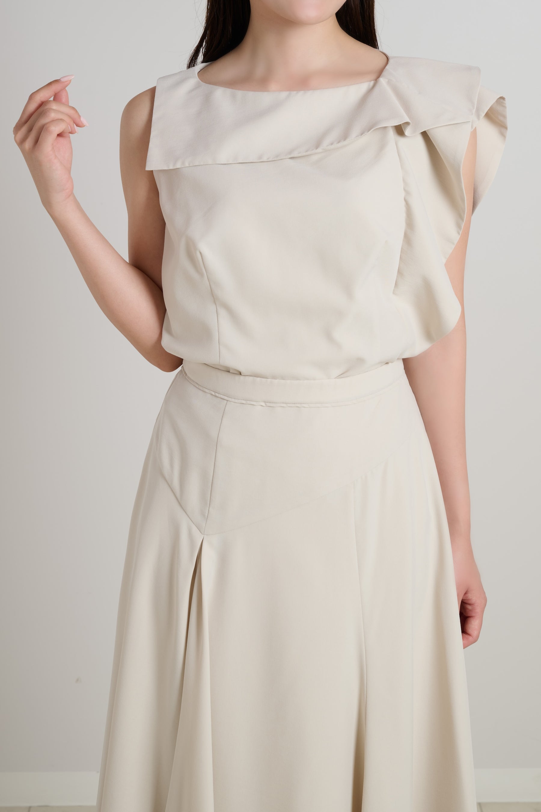 Lilia Asymmetric Top