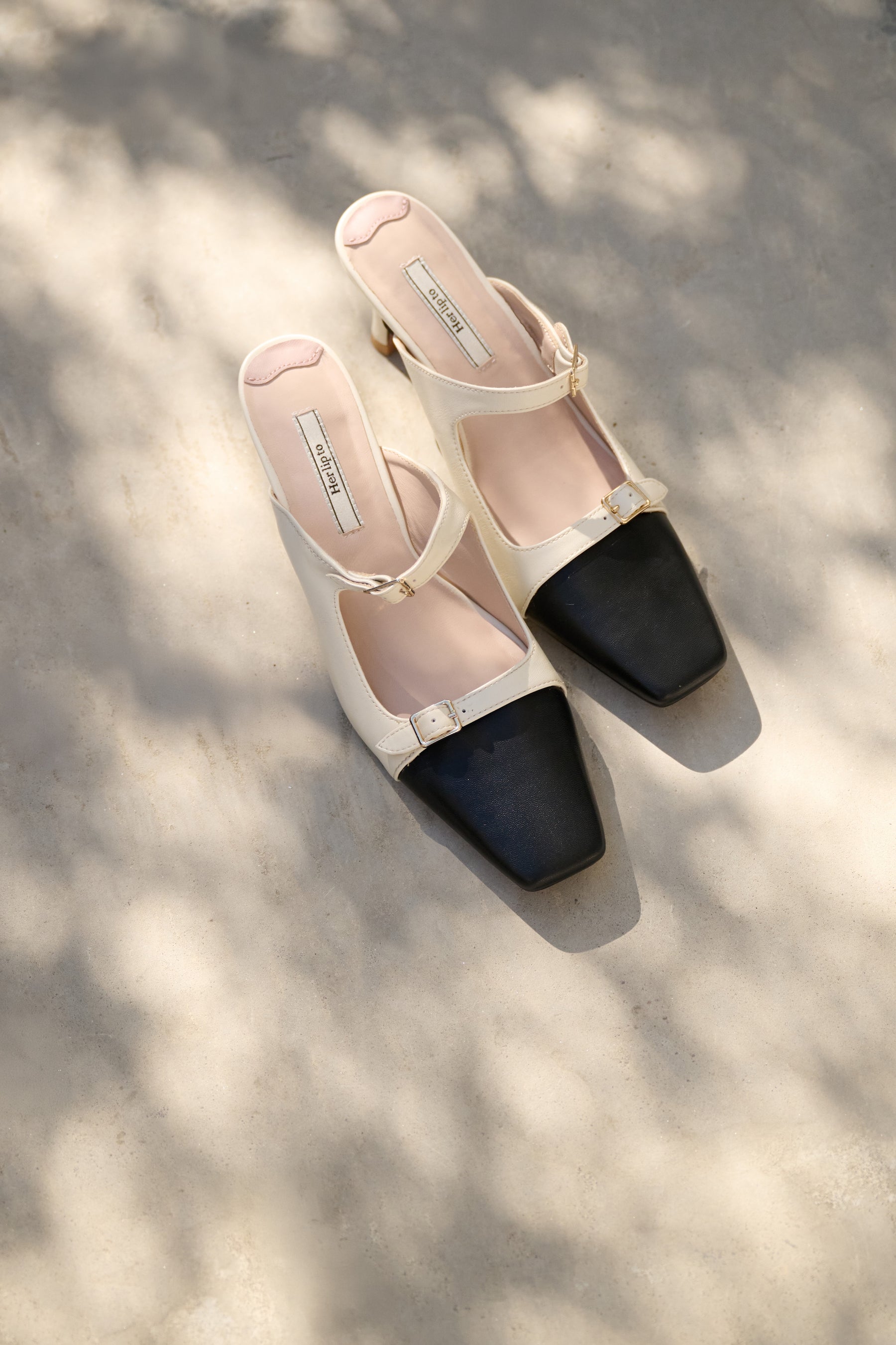 [New color] Mademoiselle Mules