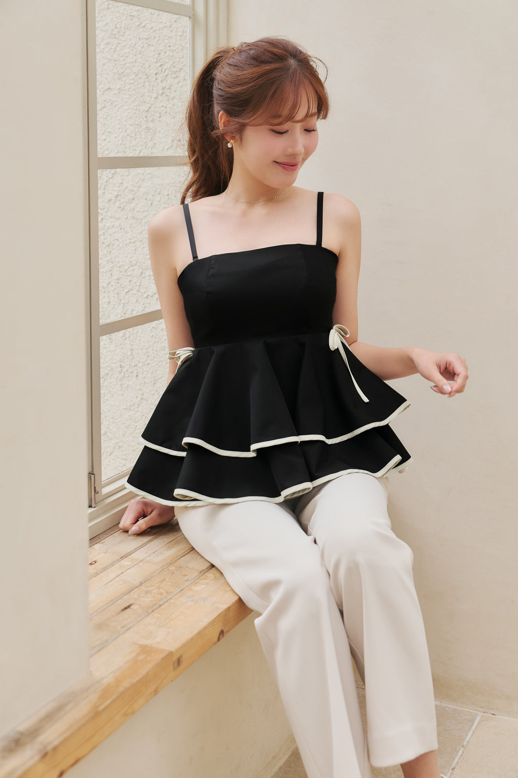 5月下旬発送】【black】Lumiere Frilled Peplum Top
