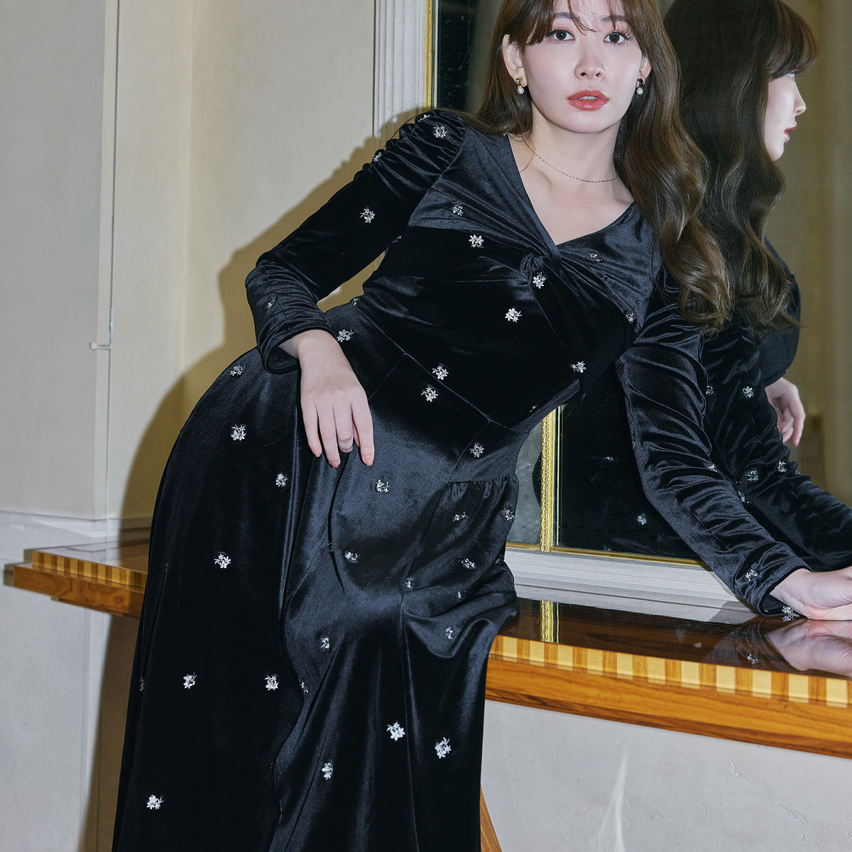 ワンピース Belmont Floral Velour Dress herlipto Belmont Floral Velour Dress