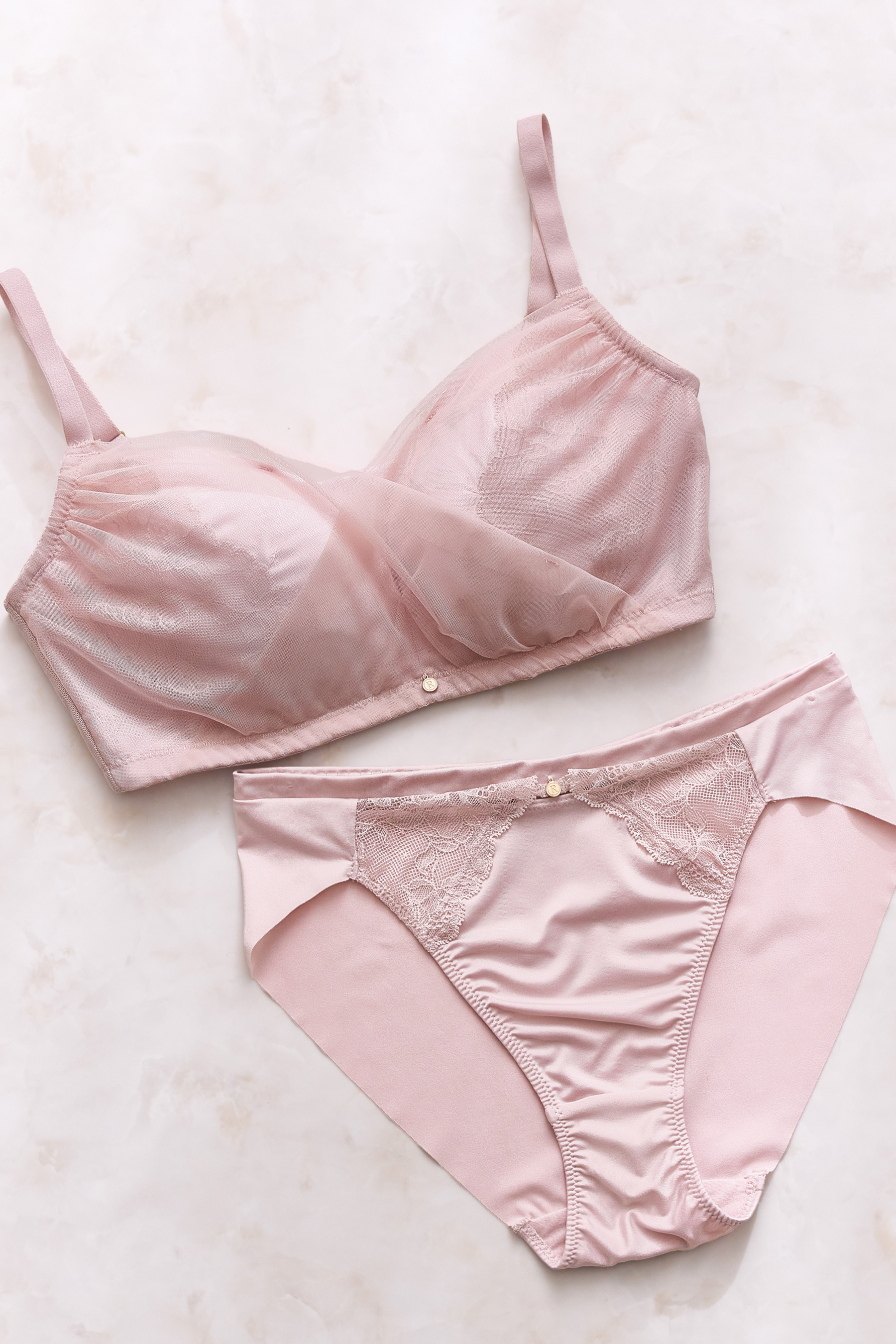 【5月下旬發送】【nude rose】Minimizer Bra & Shorts Set 