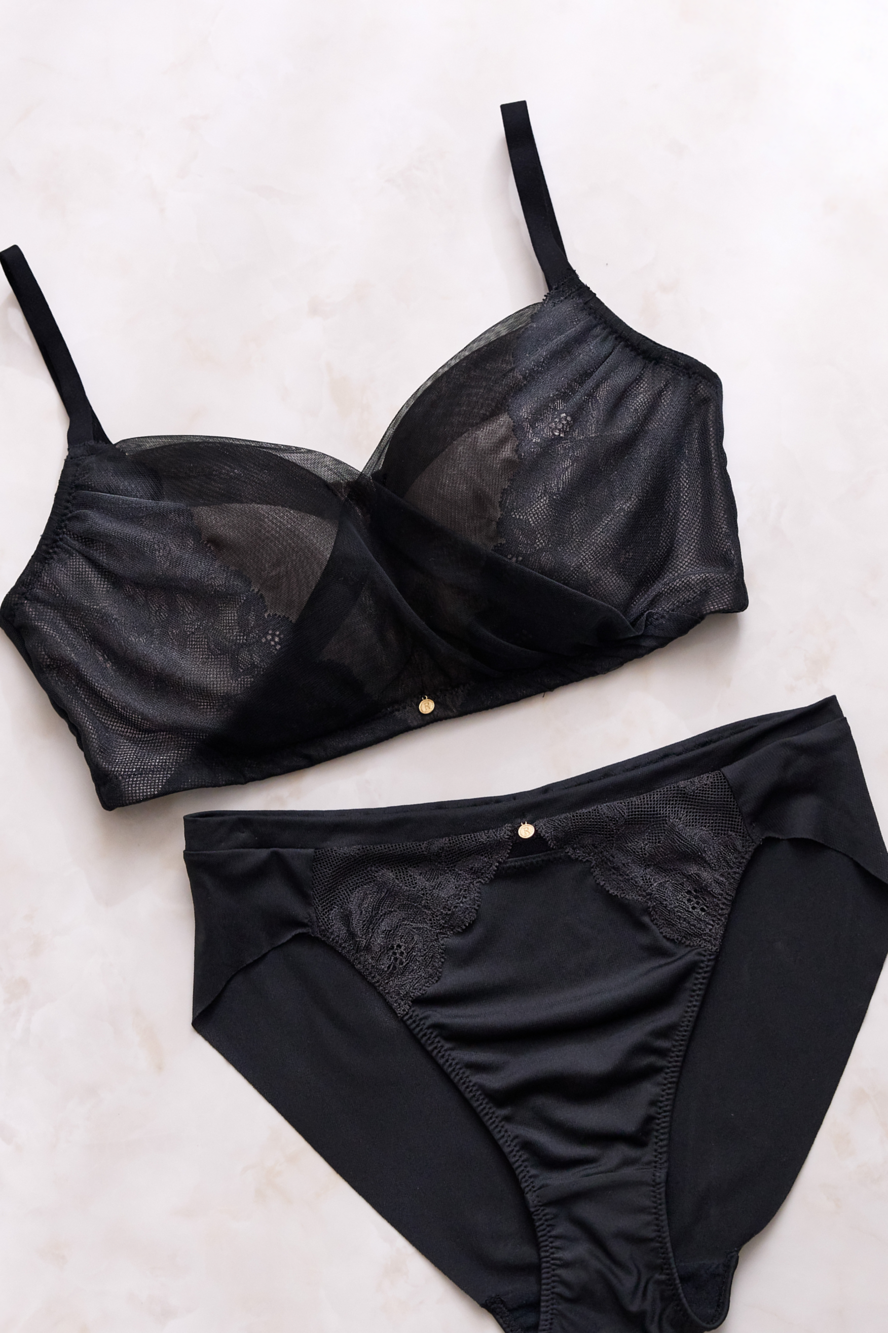[Ships in late May]  [black]Minimizer Bra & Shorts Set
