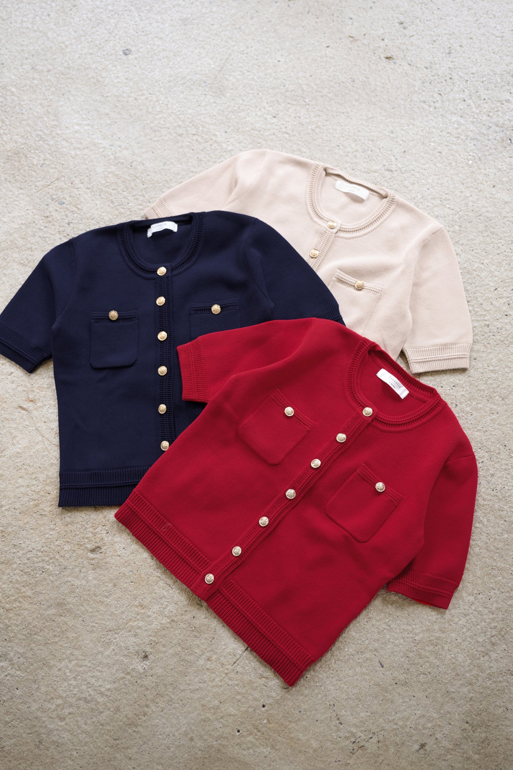 ［Essentia］Gold Button Knit Cardigan