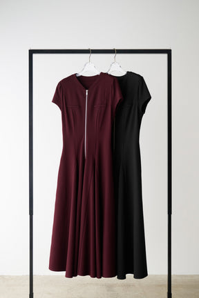 ［Essentia］Front Zip Long Dress