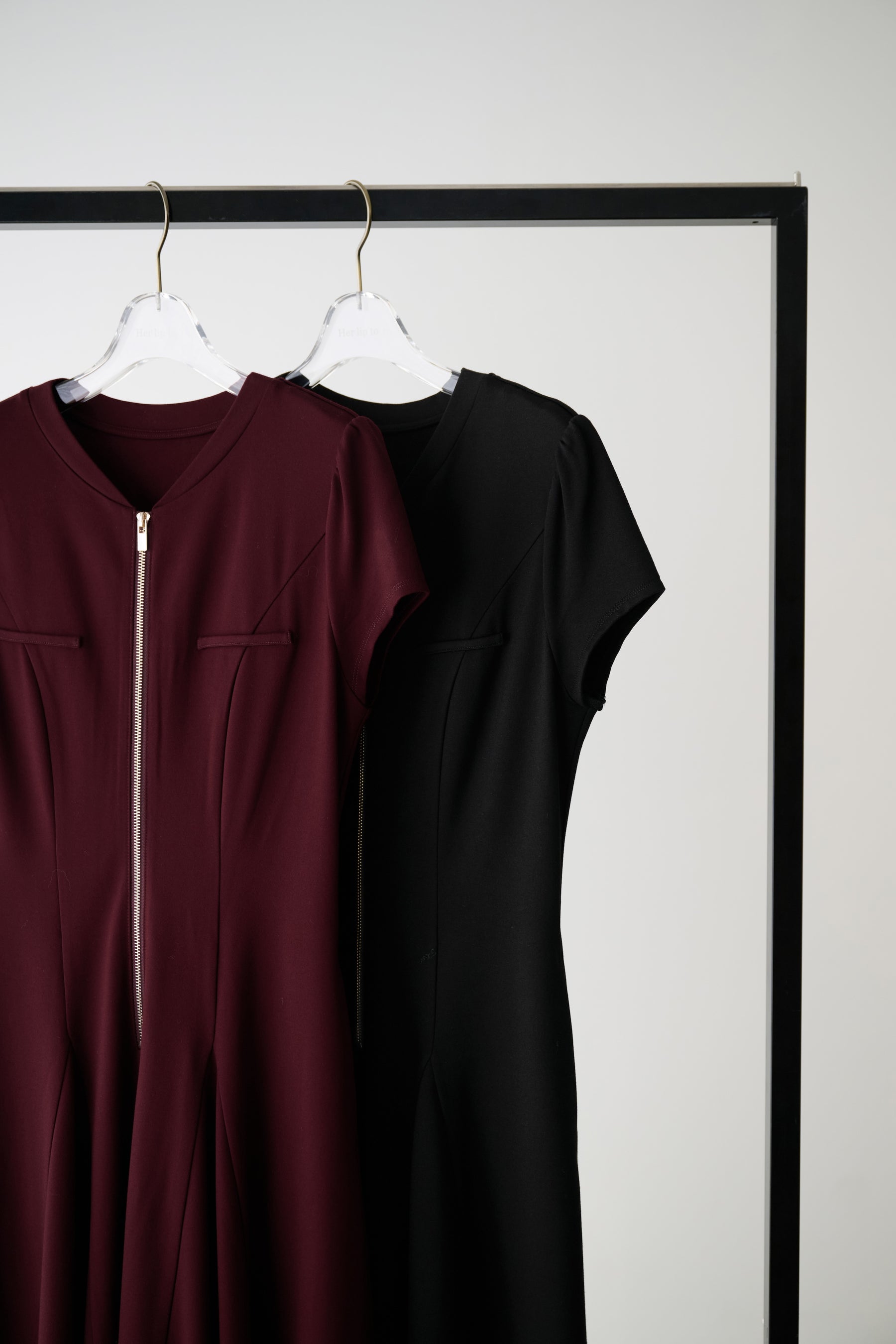 ［Essentia］Front Zip Long Dress