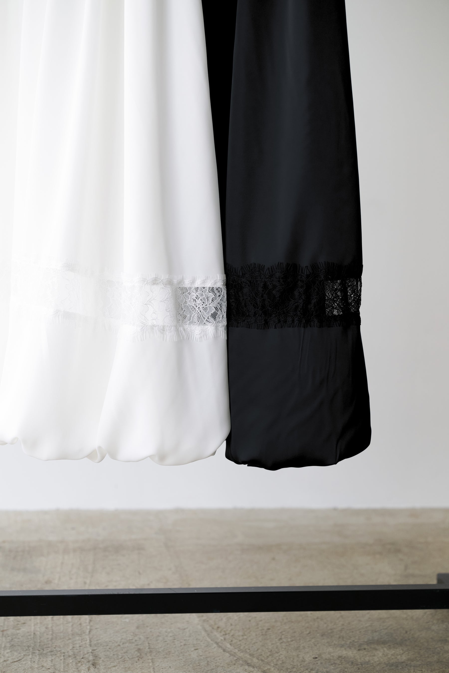 ［Essentia］Eyelet Knit Docking Dress