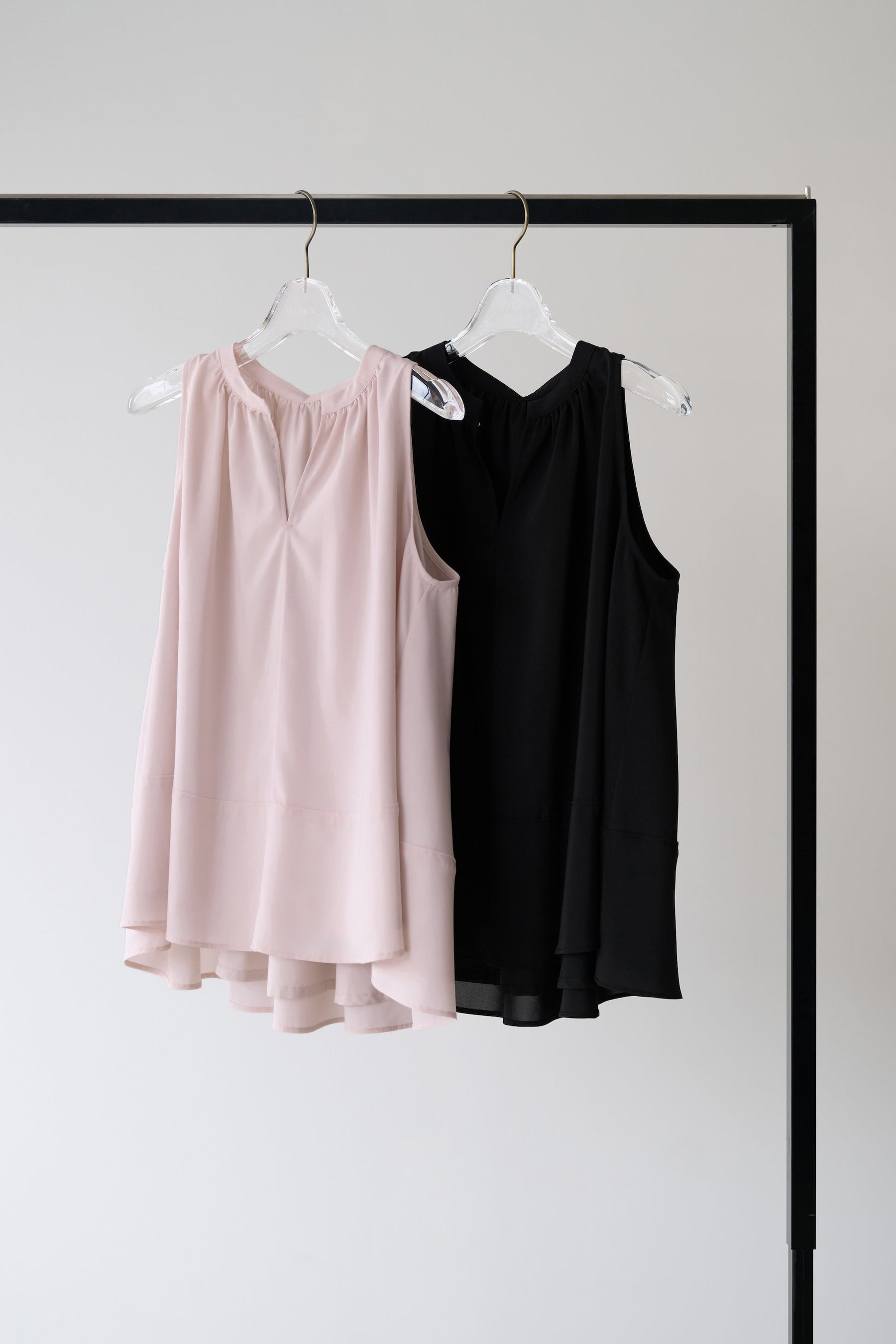 ［Essentia］Back Ribbon Chiffon Top