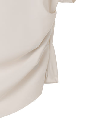  [Ships in last July] [Essentia] Asymmetric-Hem Gathered Top